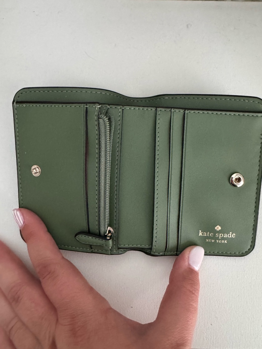 Kate Spade Lena Small Bifold Wallet in Romaine - Picture 3 of 4